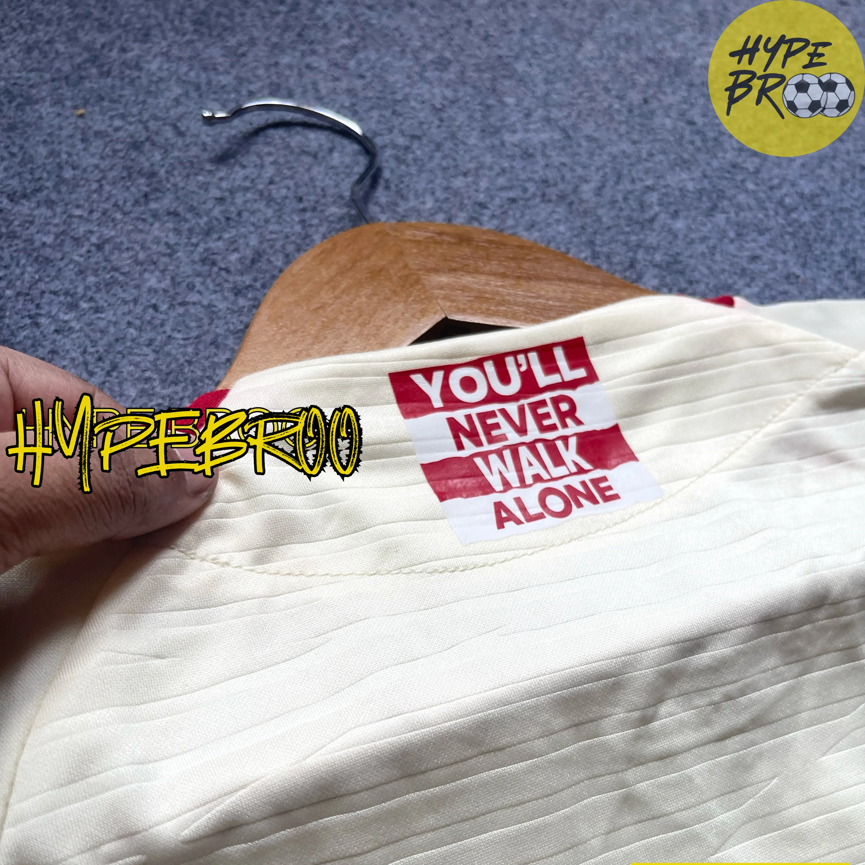 Liverpool 2025/26 Away Jersey - Image 4